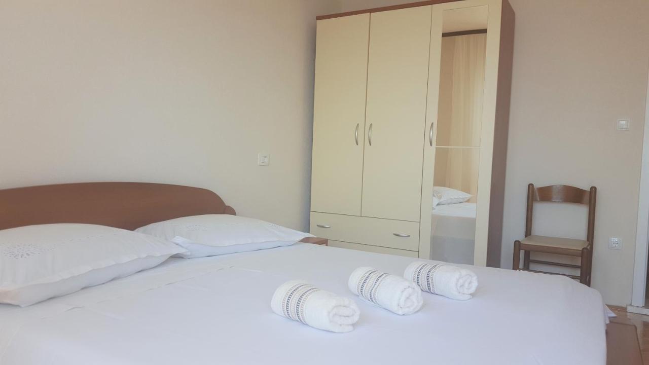 Adriatic Beach Suites Omis Exterior photo