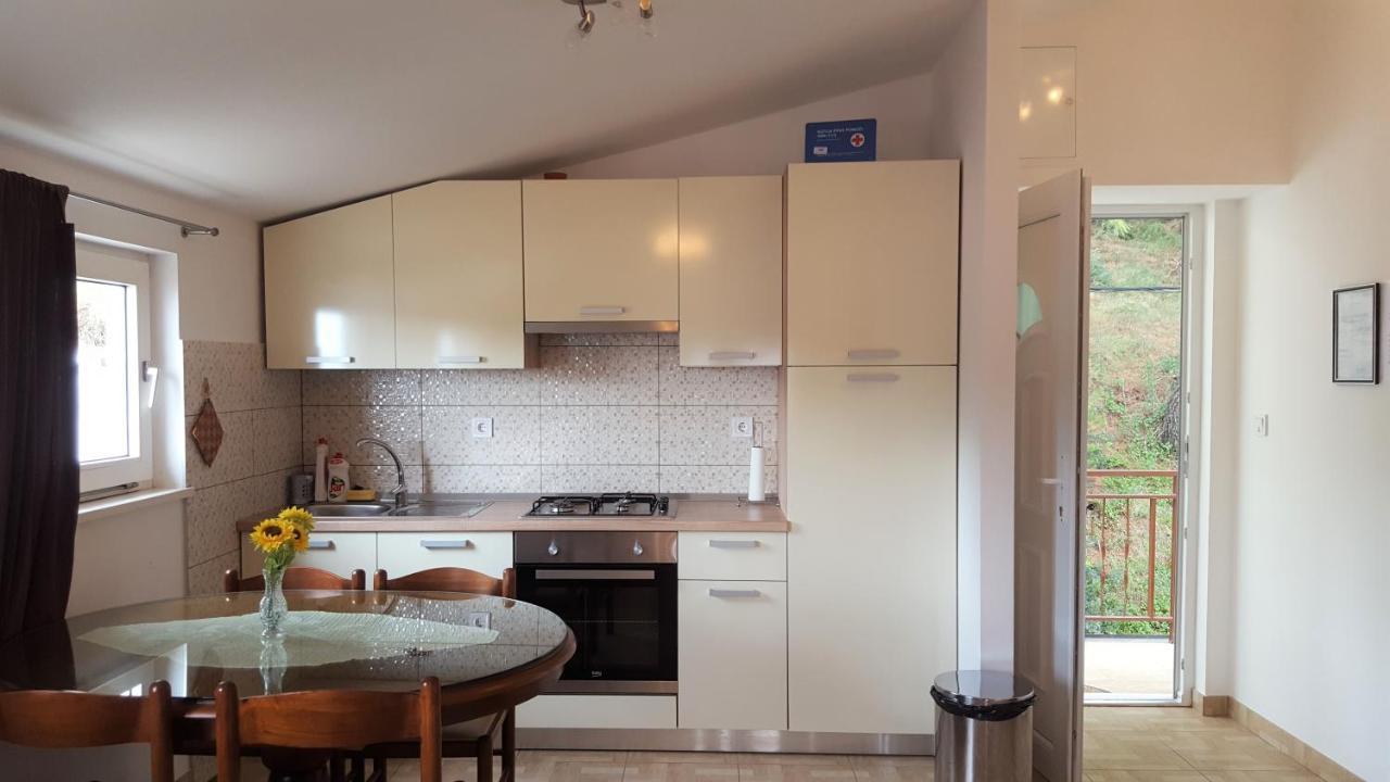 Adriatic Beach Suites Omis Exterior photo